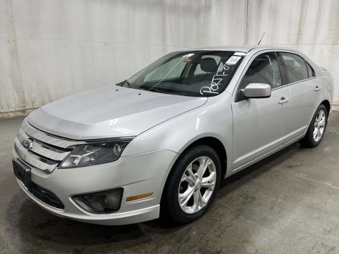 Used 2012 Ford Fusion SE image 1