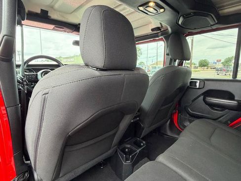 Used 2021 Jeep Wrangler Unlimited Sport AWD/4WD image 12