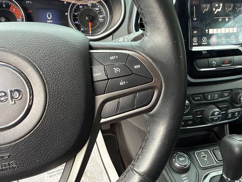 Used 2019 Jeep Cherokee Limited AWD/4WD image 27