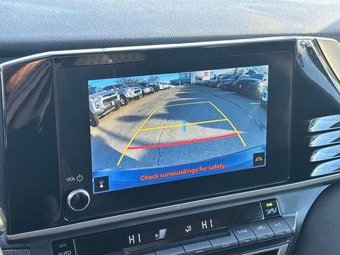 Used 2025 Toyota Camry LE image 21