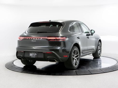 Certified 2023 Porsche Macan AWD/4WD image 7
