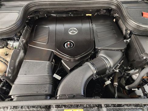 Used 2024 Mercedes-Benz GLE 350 4MATIC w/ Winter Package image 31