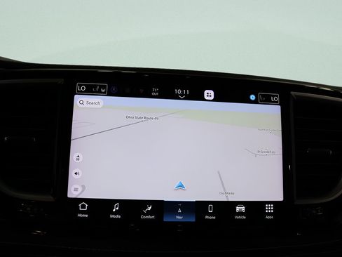Used 2026 Chrysler Pacifica Limited FWD image 14
