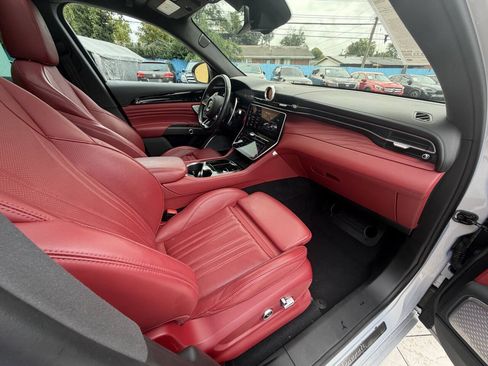 Used 2023 Maserati Grecale Modena AWD/4WD image 27