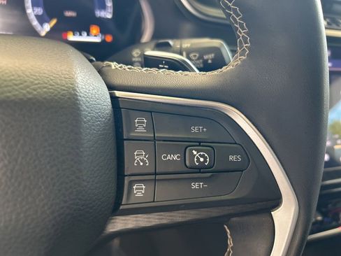 Used 2023 Jeep Grand Cherokee L Altitude image 49