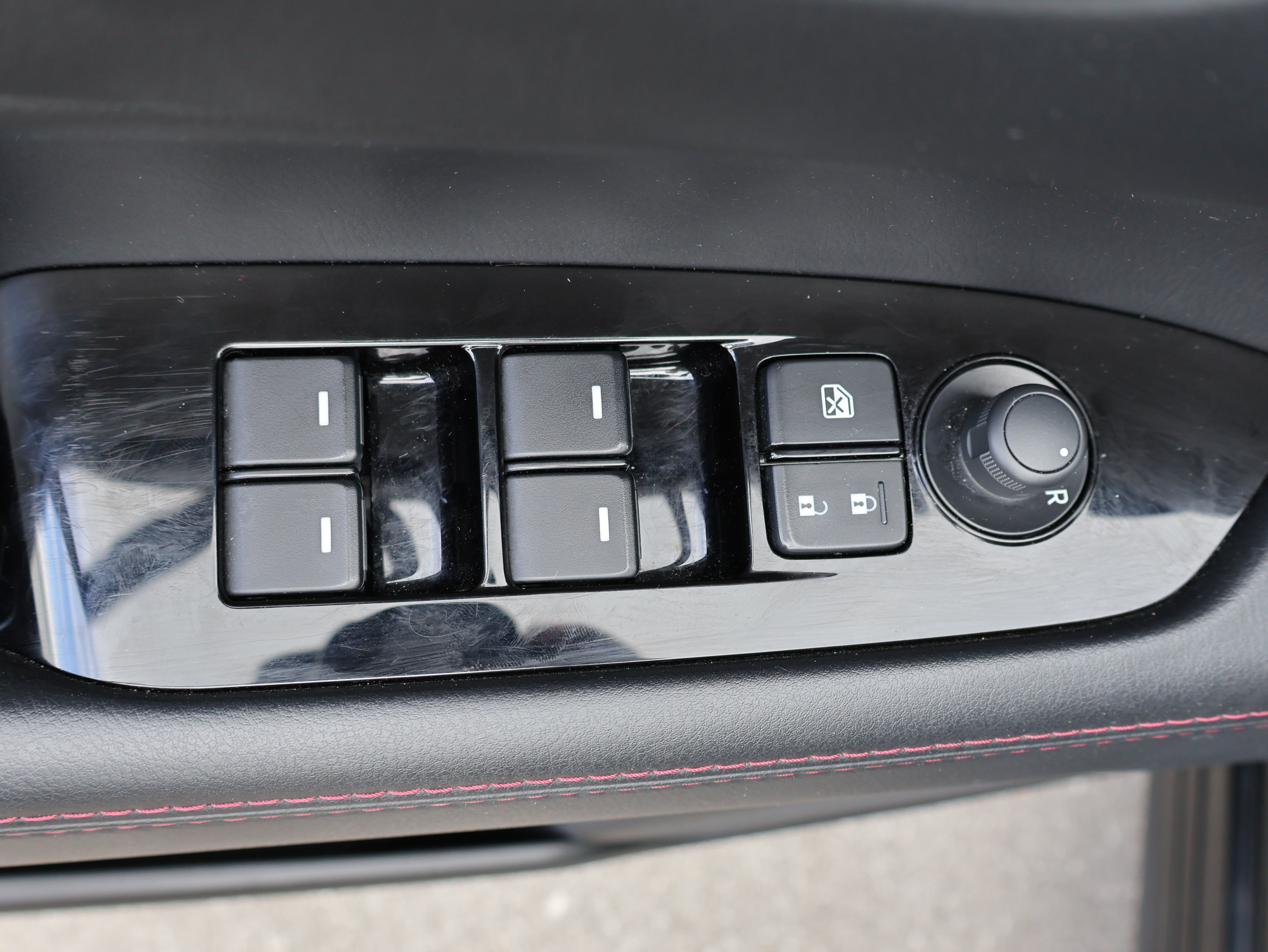 Used 2025 MAZDA CX-5 Carbon Edition AWD/4WD image 29