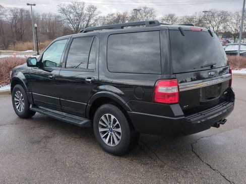 Used 2017 Ford Expedition XLT AWD/4WD image 6