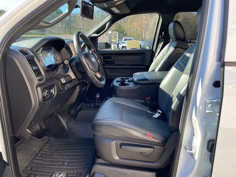 Used 2022 RAM 5500 Tradesman w/ Max Tow Package image 38