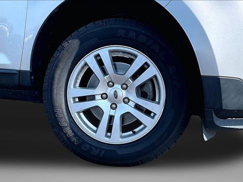 Used 2011 Ford Edge SE FWD image 8