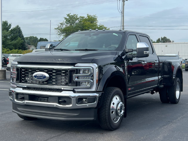 New 2026 Ford F450 King Ranch w/ Chrome Package AWD/4WD image 2