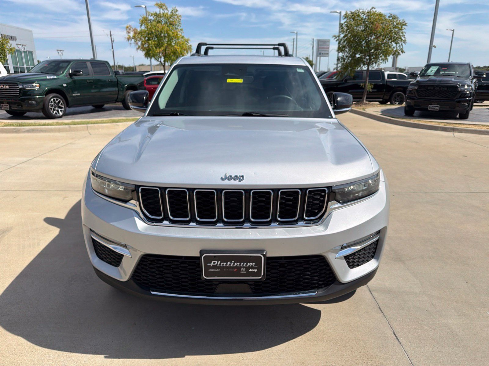 Used 2022 Jeep Grand Cherokee Limited RWD image 8