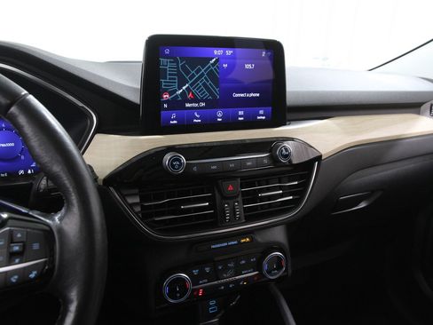 Certified 2022 Ford Escape Titanium w/ Titanium Elite Package image 10