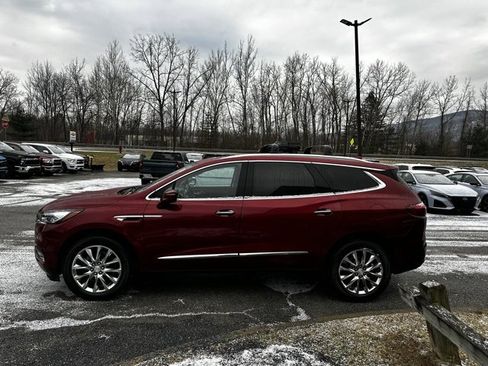 Used 2021 Buick Enclave Essence w/ Sound and Sites Package image 7