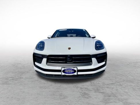 Used 2022 Porsche Macan AWD/4WD image 2