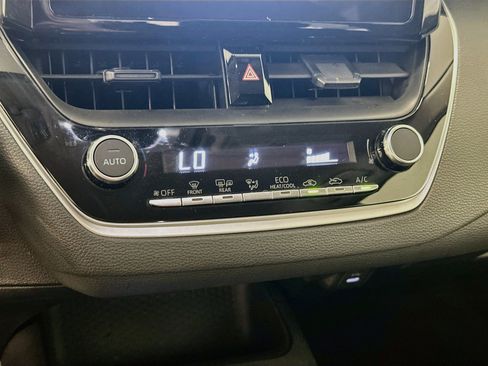 Used 2026 Toyota Corolla LE FWD image 24