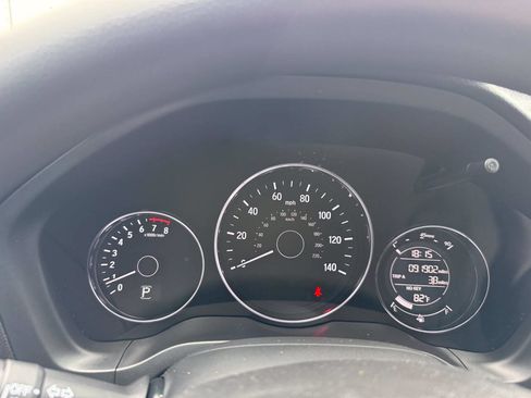 Used 2017 Honda HR-V EX image 31