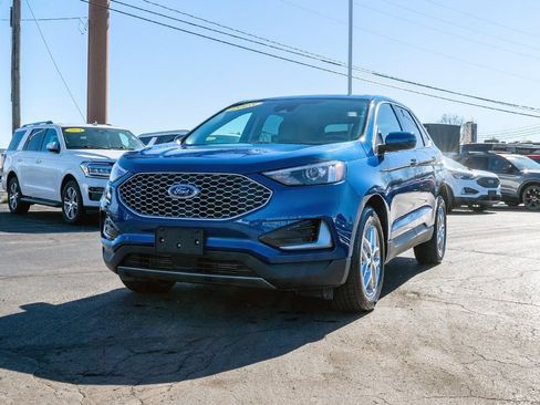 Used 2023 Ford Edge SEL image 10