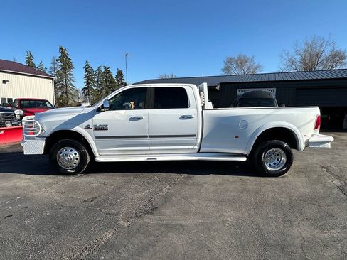 Used 2014 RAM 3500 Laramie AWD/4WD image 2