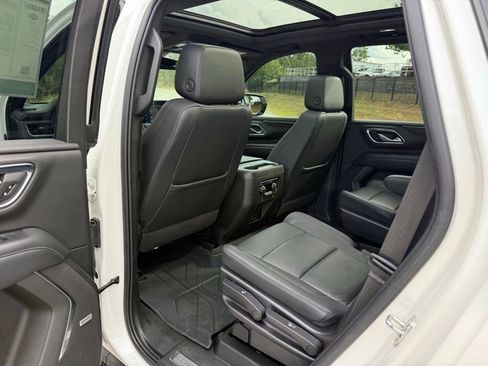 Used 2022 Chevrolet Tahoe LT w/ LT Signature Plus Package RWD image 29