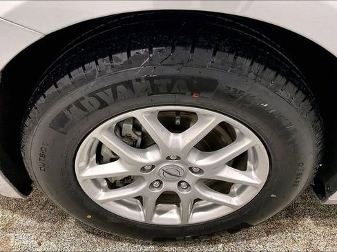 Used 2022 Chrysler Voyager LX image 36