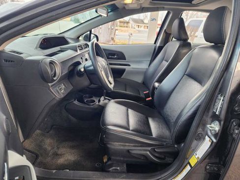 Used 2014 Toyota Prius C Four image 12