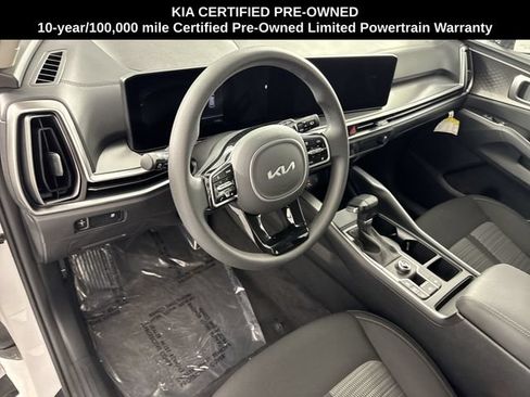 Certified 2025 Kia Sorento LX FWD image 22