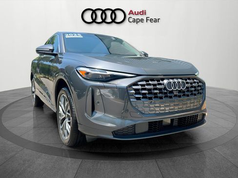 Certified 2025 Audi Q5 Premium w/ Premium Plus AWD/4WD image 7