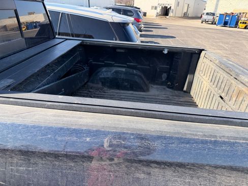 Used 2023 GMC Sierra 1500 Denali Ultimate image 11