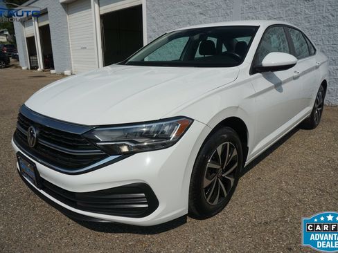 Used 2024 Volkswagen Jetta S FWD image 3