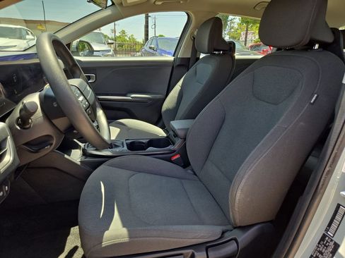 Used 2025 Kia K4 FWD image 24