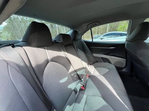 Used 2022 Toyota Camry LE image 30