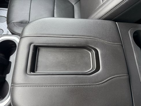 Used 2021 Chevrolet Silverado 2500 LTZ w/ LTZ Convenience Package image 25