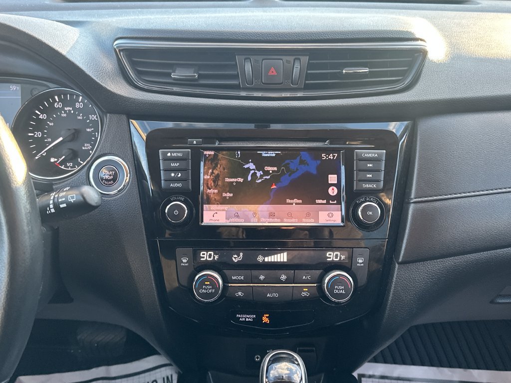 Used 2018 Nissan Rogue SV w/ Premium Package AWD/4WD image 13