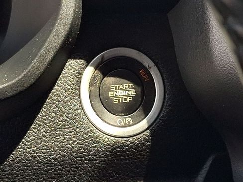 Used 2020 RAM 1500 Big Horn AWD/4WD image 23