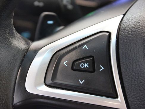 Used 2016 Ford Edge Titanium w/ Equipment Group 301A AWD/4WD image 21
