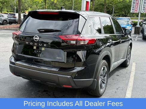 Used 2025 Nissan Rogue SV AWD/4WD image 7