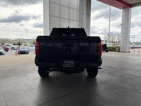 Certified 2025 Toyota Tacoma TRD Sport AWD/4WD image 6