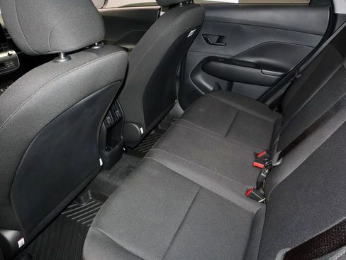 Certified 2025 Hyundai Kona SEL AWD/4WD image 24