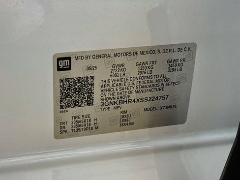 Used 2025 Chevrolet Blazer LT AWD/4WD image 29
