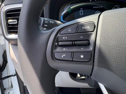 New 2026 Hyundai Venue SEL FWD image 37