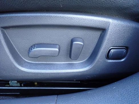 Used 2012 Nissan Maxima 3.5 SV image 11