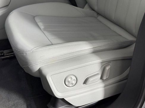 Used 2023 Audi Q5 2.0T Premium Plus w/ Premium Plus Package image 31