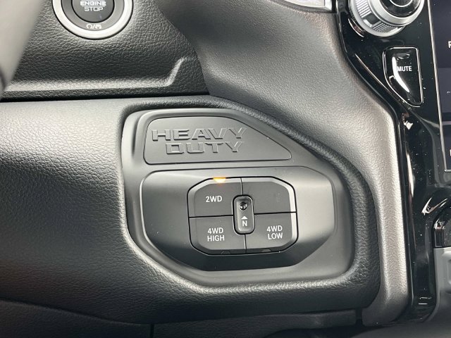 New 2027 RAM 2500 Laramie AWD/4WD image 32
