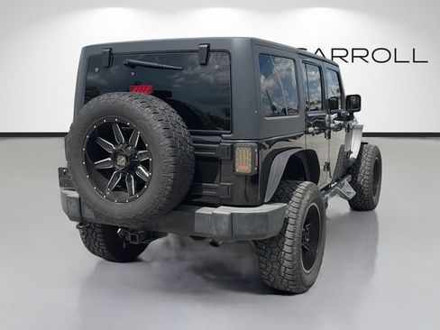 Used 2018 Jeep Wrangler Unlimited Sport S AWD/4WD image 3