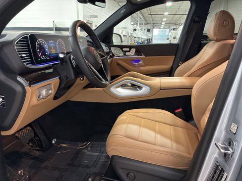 Used 2025 Mercedes-Benz GLE 450e GLE 450e image 9