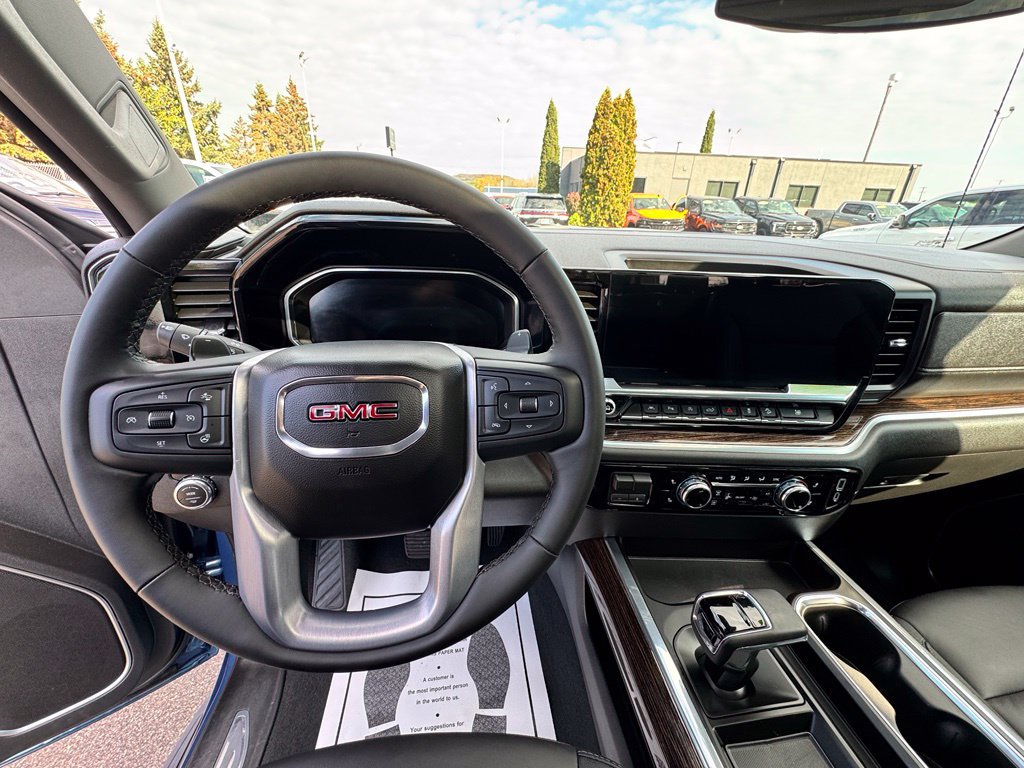 Used 2026 GMC Sierra 1500 Elevation w/ Elevation Premium Package AWD/4WD image 25
