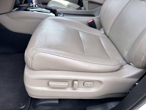 Used 2019 Honda Pilot Elite image 17