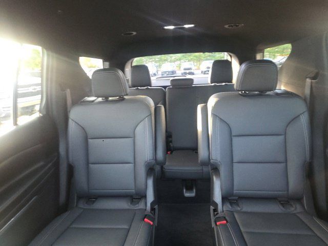 Used 2026 Chevrolet Traverse LT AWD/4WD image 24