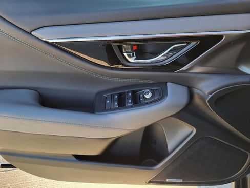 Certified 2025 Subaru Outback Onyx Edition image 17