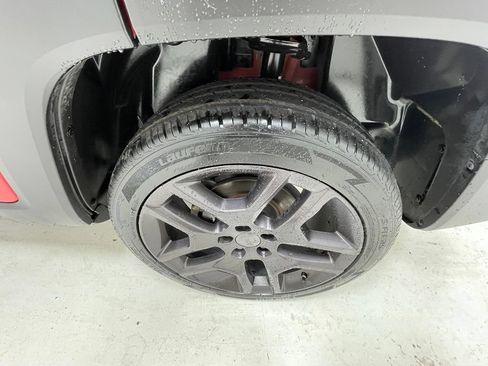 Used 2022 Jeep Renegade Latitude AWD/4WD image 9